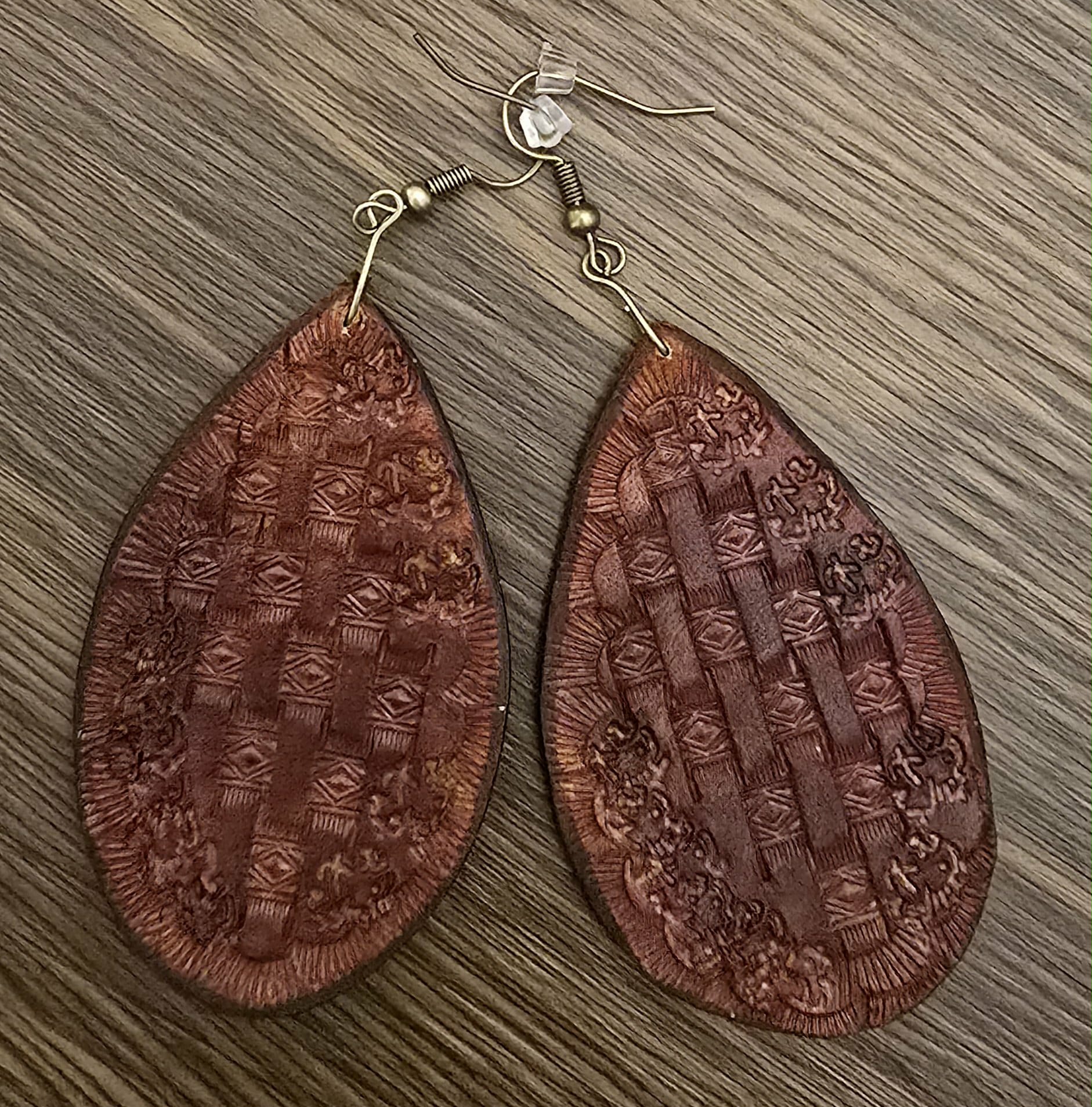 Decorative Tear Drop image 0